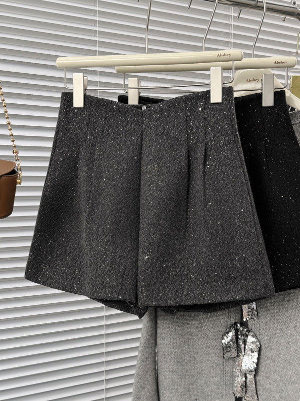 Női vastag műgyapjú anyagú széleslábú 3/4-es nadrág, magas derék, poliészter-keverék