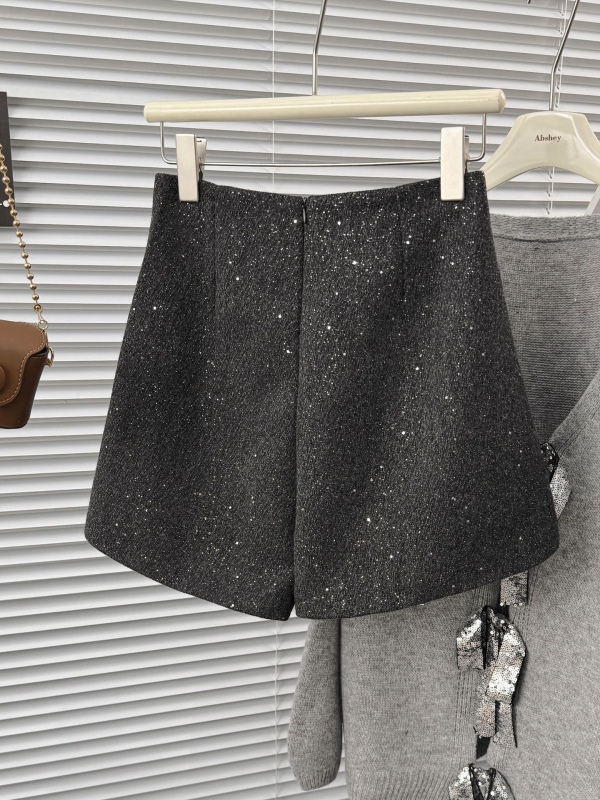 Női vastag műgyapjú anyagú széleslábú 3/4-es nadrág, magas derék, poliészter-keverék