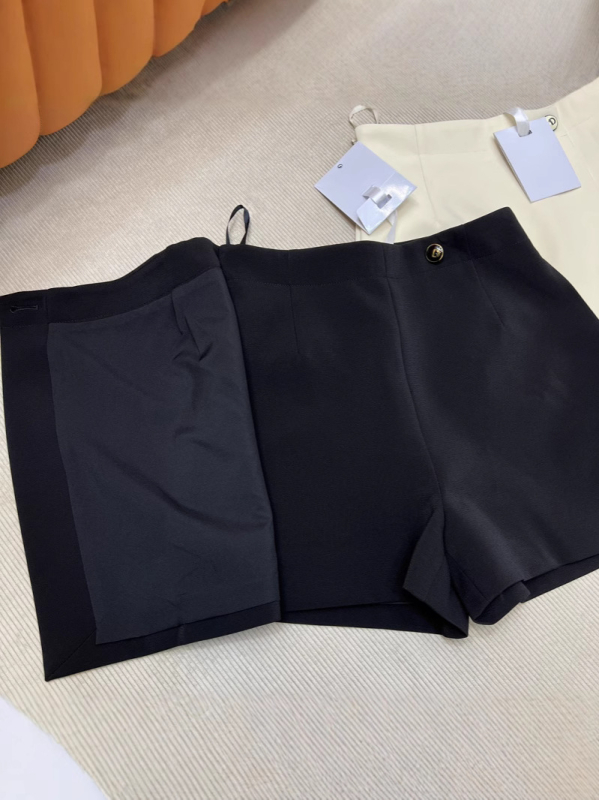 A-linijski vuneni skort s asimetričnim rubom, 70–80% vune, proljeće 2025, gradski stil svakodnevnog putovanja