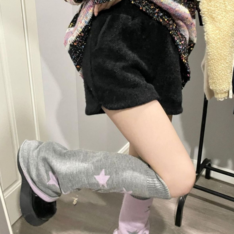 Mink Velvet šorts, široke nogavice, duljina tri četvrtine, vunena tkanina