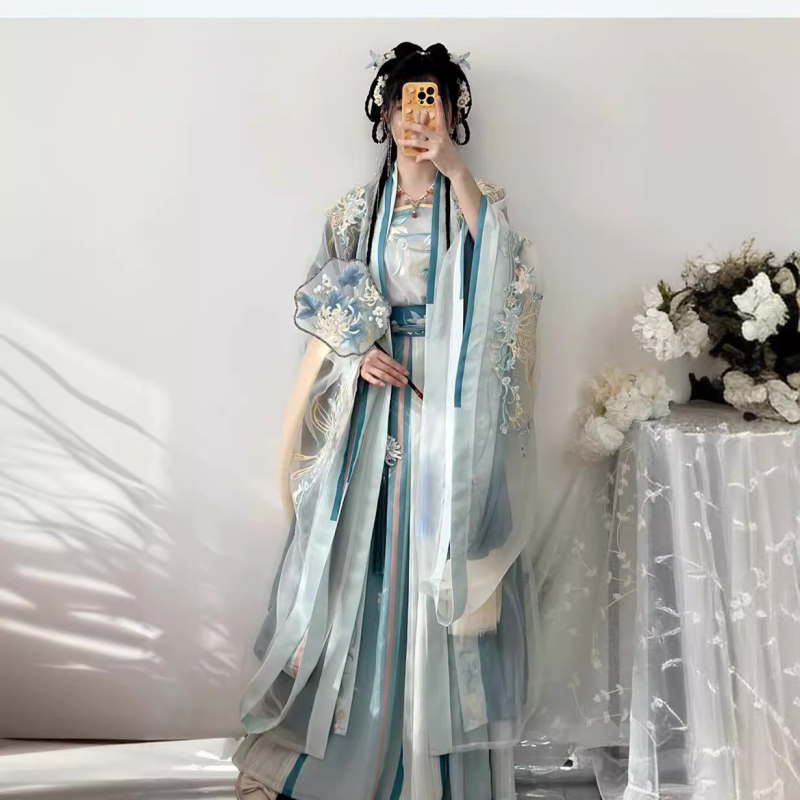 Vezeni šifon Hanfu top, duljine do struka, širokih rukava, 80–90% poliestera