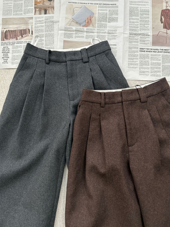 Παντελόνια από μαλλί με ανάμειξη πολυεστέρα, διπλή πιέτα, μήκος πέντε τετάρτων, ίσια γραμμή, μέση μέση, μάρκα Ann revan, φθινόπωρο 2025