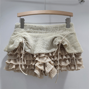 Πολυεστερικά κοντά σορτς με βελούδινα δαντελωτά πάνελ, κορδόνι ρύθμισης, χαμηλή μέση, μικροελαστικότητα, φθινόπωρο 2025