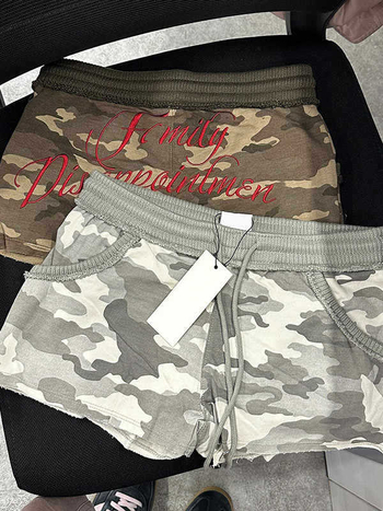 Γυναικείες αμερικανικού ρετρό καμουφλάζ εργασιακά σορτς – υψηλή μέση, μήκος τριών τεταρτών, μικροελαστικότητα, πολυεστέρας, ίσια γραμμή