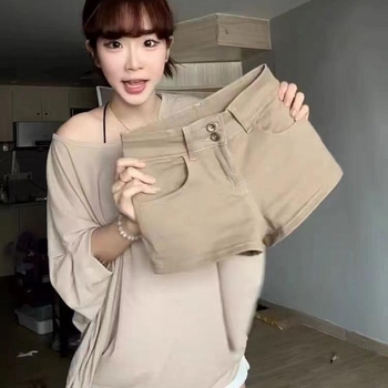 Γυναικείο κοντό τζιν παντελόνι, ψηλή μέση, διπλό κουμπί, ενίσχυση γοφών