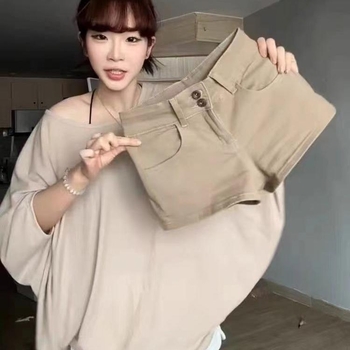 Γυναικείο κοντό τζιν παντελόνι, ψηλή μέση, διπλό κουμπί, ενίσχυση γοφών