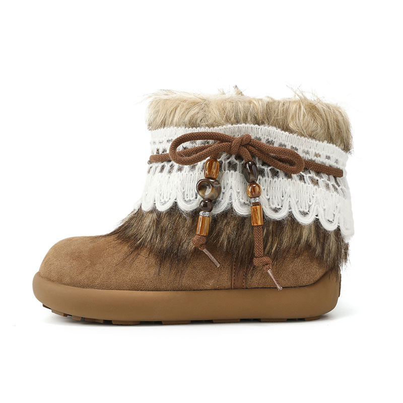 Snježne čizme s gornjim dijelom od kravlje vlaknastog baršuna, unutarnja obloga od umjetnog krzna, gumeni potplat, plosnati potpetica, visina čizme 3,5 cm