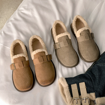 Pantofi de casă femei slip-on, cu căptușeală pufoasă, talpă din cauciuc și talpă din lână de oaie — toc mic (1–3 cm)