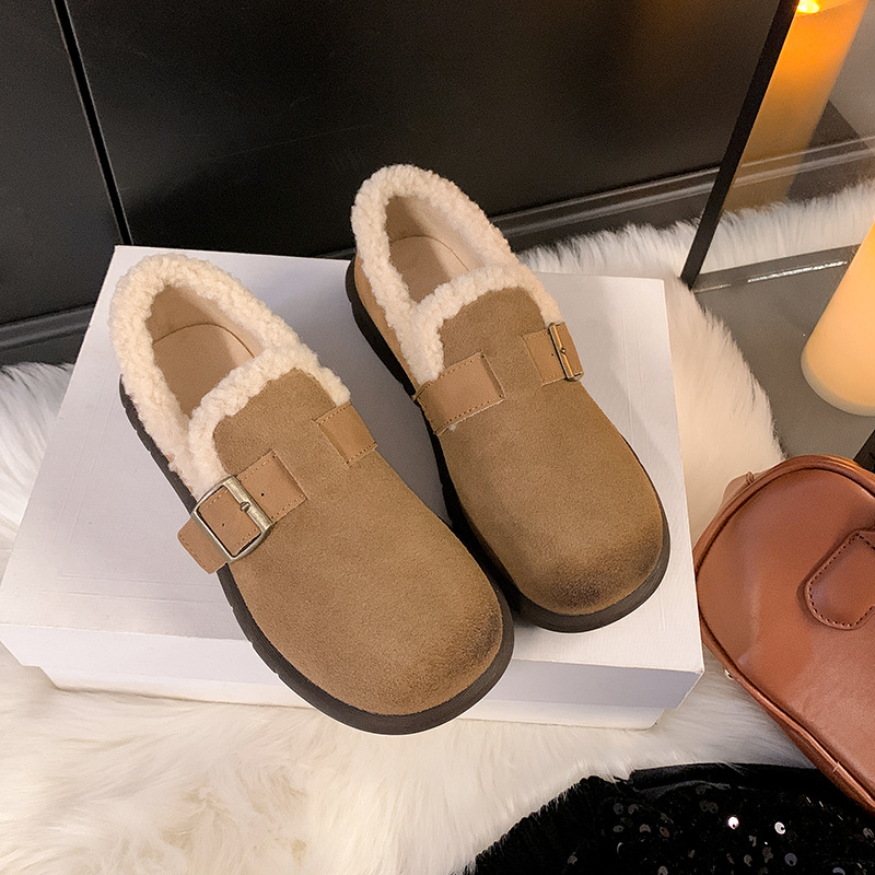 Pantofi de casă femei slip-on, cu căptușeală pufoasă, talpă din cauciuc și talpă din lână de oaie — toc mic (1–3 cm)