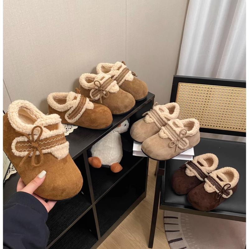 Ženske cipele u Birkenstock stilu s umjetnim krznom, zima 2025, gornji dio od nubuka, unutarnja obloga od umjetnog krzna, Velcro zatvaranje, niski šev, potplat od pjene od kaučuka