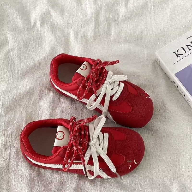 Ženske tenisice za trening PU+ mrežasti gornji dio; Potplat: guma; Visina pete: 3–5 cm; Zatvaranje: vezanje šnirkama; Uložak: PU