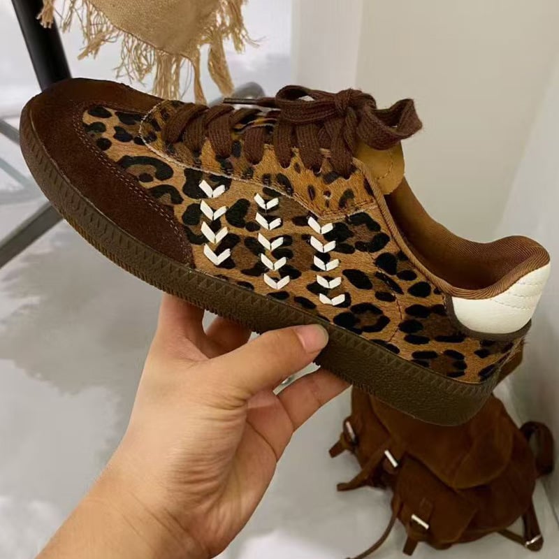 Ženske tenisice s leopard printom, gornji dio od konjske dlake, vezanje, gumena potplat, niski profil