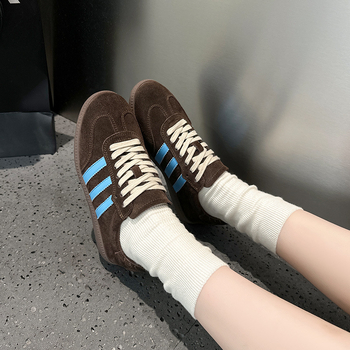 Ženske tenisice s vezanjem, casual stil, okrugli vrh, gornji dio od prave kože, gumeni đon, niski potplat 1–3 cm