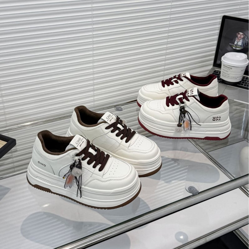 Adidași sport femei cu platformă înaltă de 5 cm, partea superioară din piele sintetică, talpă din cauciuc spumos, închidere cu șireturi, căptușeală din lână