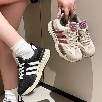 Ženske tenisice s debelim potplatom (dad shoes), PU gornji dio, okrugla špička, vezivanje, 3–5 cm srednje visine potpetice, gumeni potplat