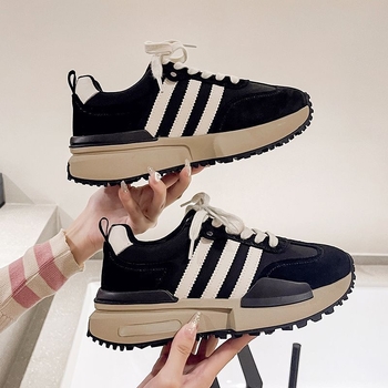 Ženske tenisice s debelim potplatom (dad shoes), PU gornji dio, okrugla špička, vezivanje, 3–5 cm srednje visine potpetice, gumeni potplat