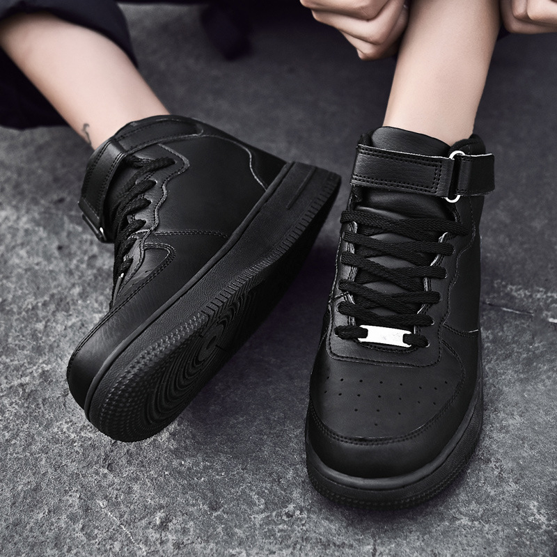 Unisex tenisice s mrežastim gornjim dijelom, srednja visina (3–7 cm), Velcro zatvarač, PU ulošak, plastična potplat