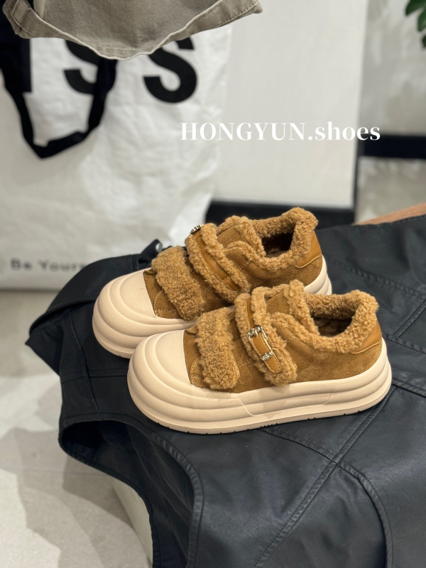Ženske kožne tenisice s Velcro zatvaranjem, gornji dio od split kože, baršunasta podstava, okrugli vrh, 3–5 cm peta