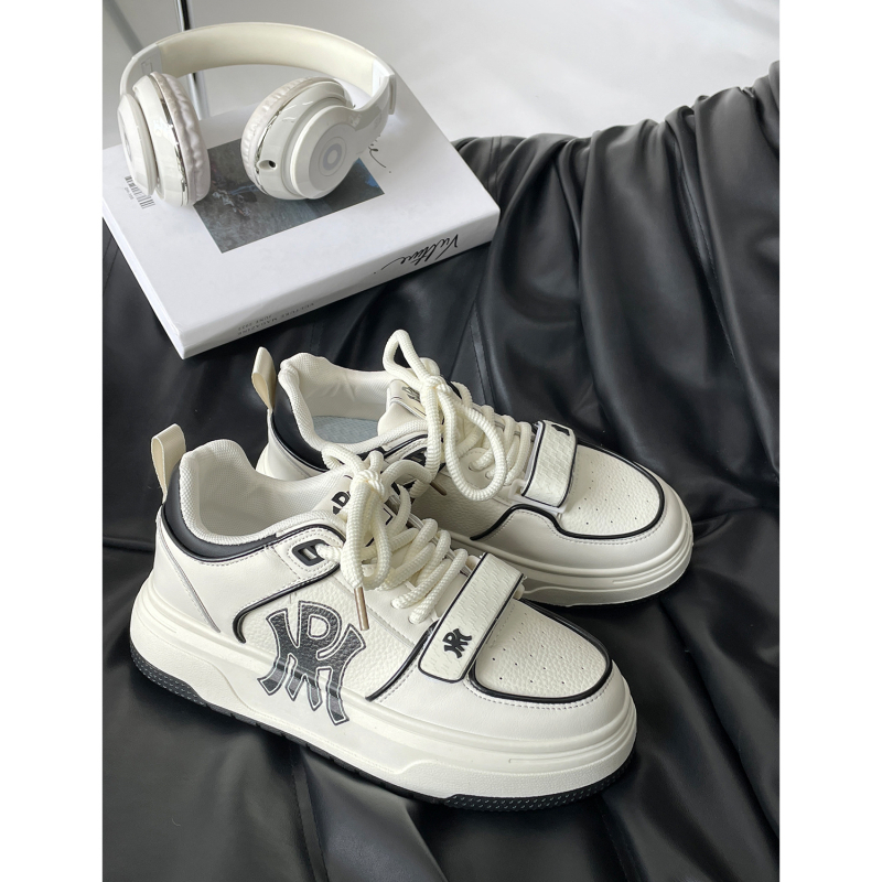 Platformos sportcipő vastag talppal, PU felsőrész, kerek orr, PVC talp, belső talp műszőrrel