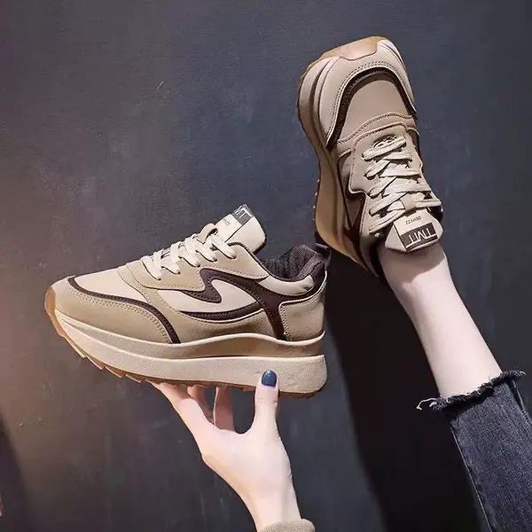 Ženske patike u korejskom stilu dad shoes, mrežasti gornji dio, kvadratni nos, 3–5 cm visina srednjeg potplata, gumeni đon, injekcijski oblikovan đon