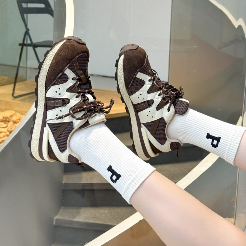 Casual ženske tenisice u retro stilu dad shoes, gornji dio od prave kože, okrugli vrh, vezanje, niski gornji dio, gumena potplata