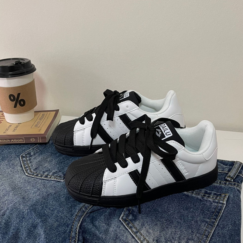 Casual sportske tenisice s retro shell toe dizajnom, niski gornji dio, sintetička koža, EVA uložak, gumena potplat, vezanje