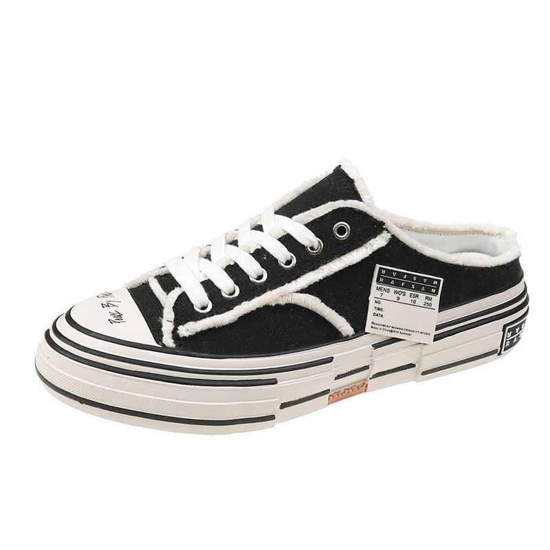 Beggar tenisice - niski vrh; gornji materijal: super vlakna; unutrašnjost: platno; potplat: guma; zatvaranje šniranjem