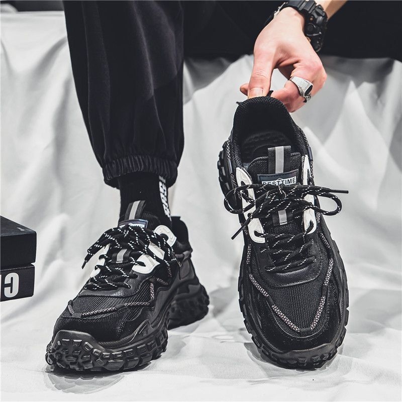 Muške tenisice Dad Shoes: prozračni mreasti gornji dio, gumena potplata, vezanje na vezice, protuklizne, debela potplata 3–5 cm