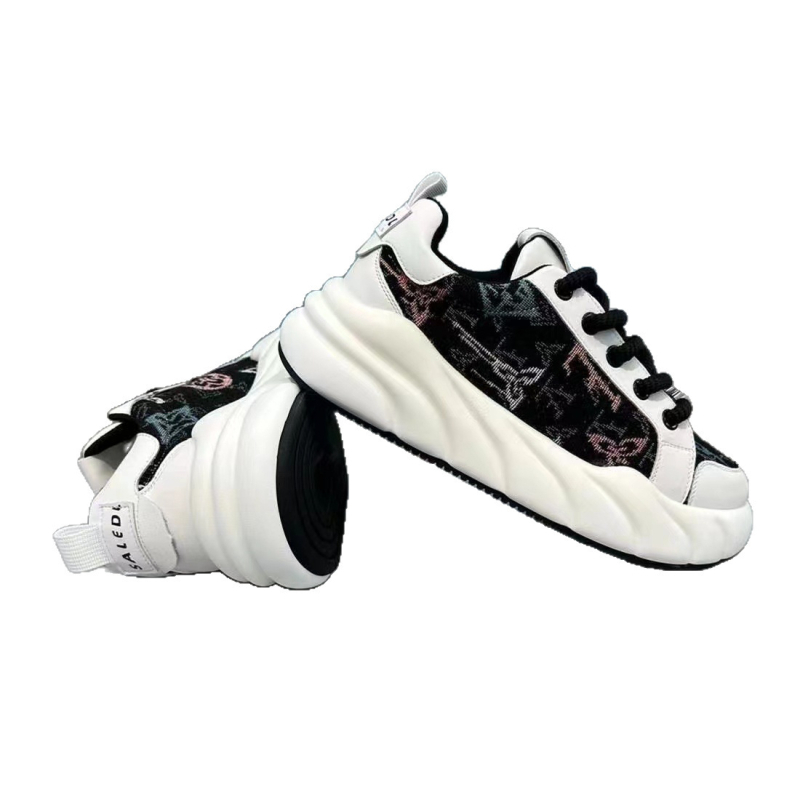 Muške tenisice od platna, zaobljeni vrh, niski gornji dio, PVC đon, mrežasta podstava, niski pet 1–3 cm