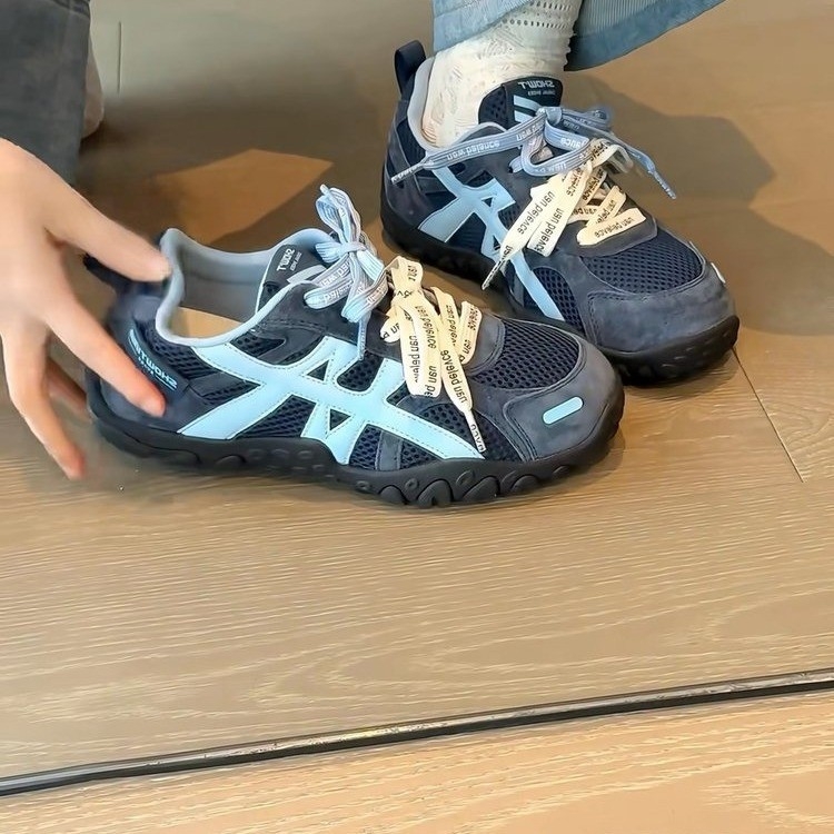Ženske tenisice tip dad shoes s povećanjem visine, prozračne, PVC gornji dio, vezanje, PU potplat
