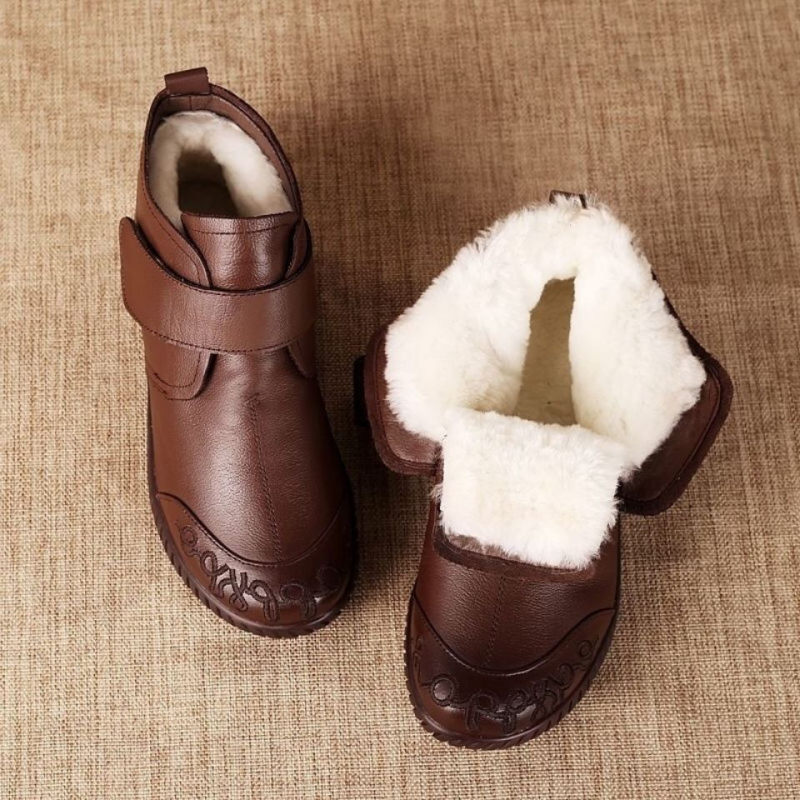 Ženske zimske čizme s pliš podstavom, kratke, Velcro zatvarač, klinasti potplat 3–5 cm, gornji dio od sintetičke kože, PVC potplat