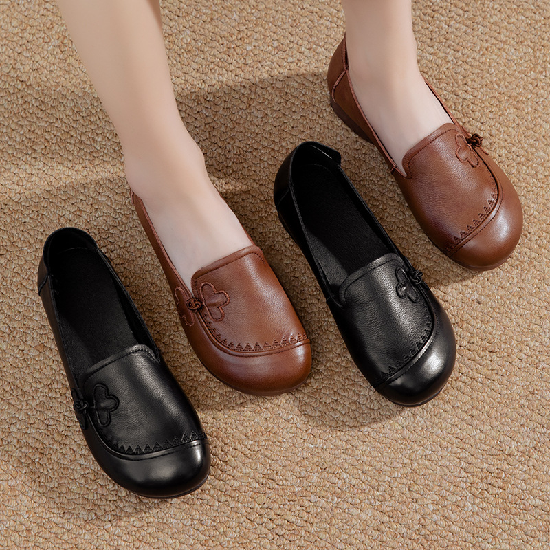 Kožne ženske cipele s okruglom nosnicom, retro stil za žene srednje dobi i starije — ravni pet, protuklizna podloga