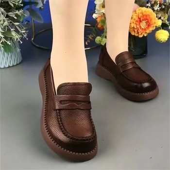 Ženske slip-on loafere - PU gornji dio, zaobljeni nos, niski 1–3 cm pet, latex ulošak, gumena potplat