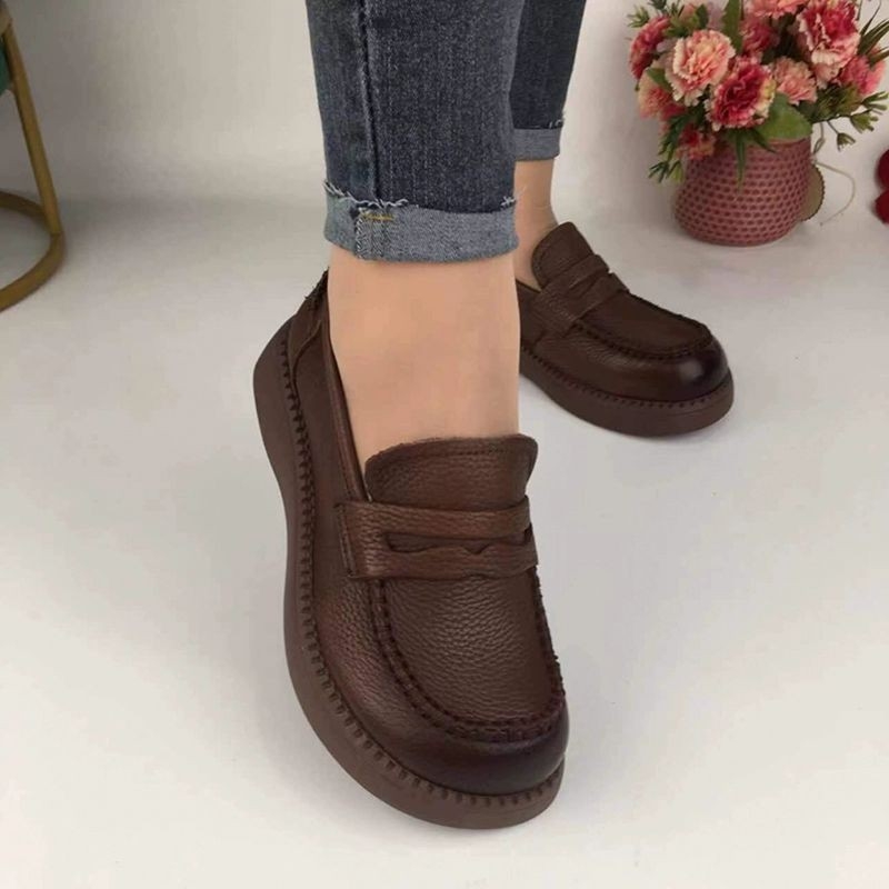 Ženske slip-on loafere - PU gornji dio, zaobljeni nos, niski 1–3 cm pet, latex ulošak, gumena potplat