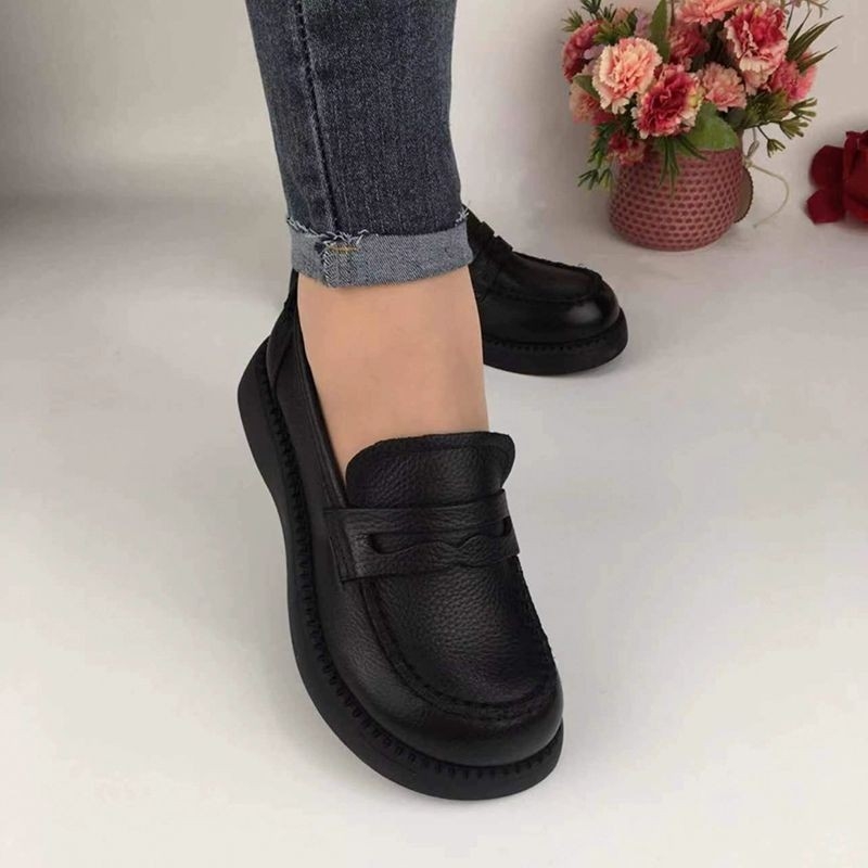 Ženske slip-on loafere - PU gornji dio, zaobljeni nos, niski 1–3 cm pet, latex ulošak, gumena potplat