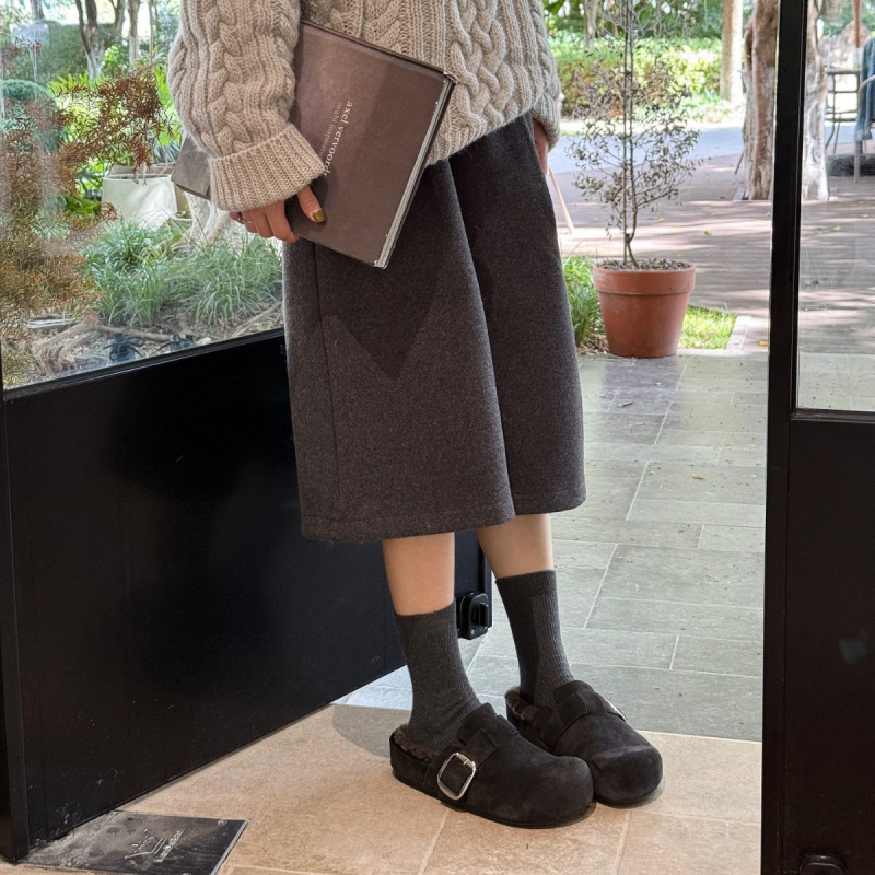 Birkenstock stil tople zatvorene papuče s debelim potplatom 3–5 cm, gornji materijal kravlji suede, unutarnja podstava od vune, protuklizna potplata