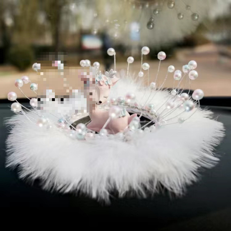 Διακόσμηση αυτοκινήτου με μοτίβο ελάφι για ασφαλή ταξίδια, θήκη αρώματος, μπαλόνι εξομολόγησης, αντιολισθητικό χαλάκι με μαργαριράκια και φτερά • Υλικό: ρητίνη • Στυλ: Μοντέρνο • Λειτουργία: Ευλογία