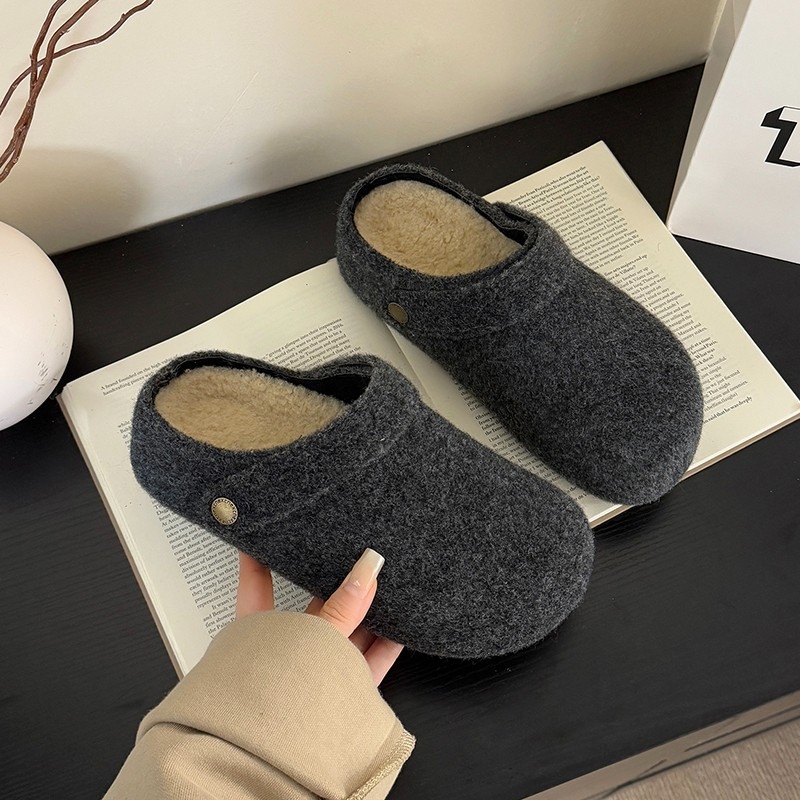 Birkenstock-stil platformske papuče s gornjim dijelom od umjetnog pliša, unutarnja proziva umjetnom dlakom, gumena potplata, visina platforme 0–3 cm, jesen-zima 2025