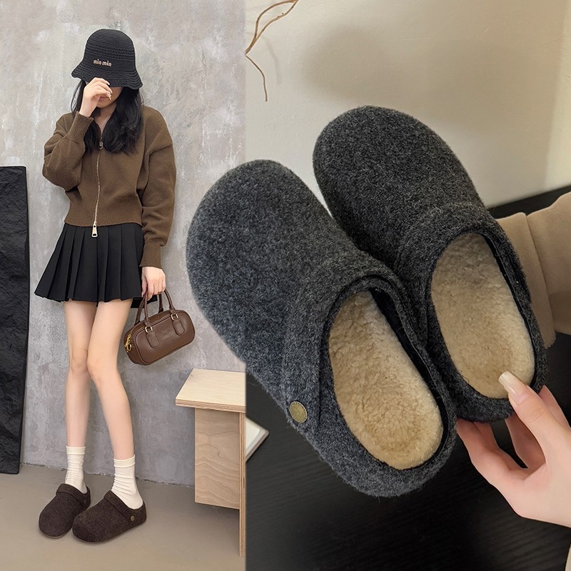 Birkenstock-stil platformske papuče s gornjim dijelom od umjetnog pliša, unutarnja proziva umjetnom dlakom, gumena potplata, visina platforme 0–3 cm, jesen-zima 2025