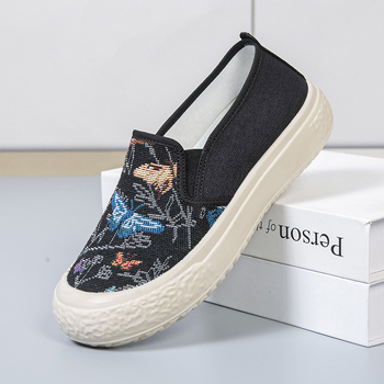 Ženske platnene slip-on tenisice s okruglom nosom, prugasti uzorak, PVC potplat