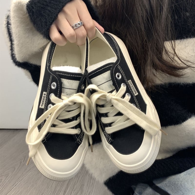 Casual slip-on platnene tenisice za žene — prozračan gornji dio od platna, EVA potplat, okrugli vrh, tekstilna uložak, srednje visine