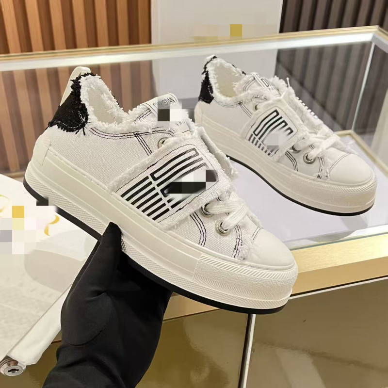 Női vászon platform cipő (kerek orr, vászon felsőrész, középmagas szár, PU talp, 3–5 cm sarok)