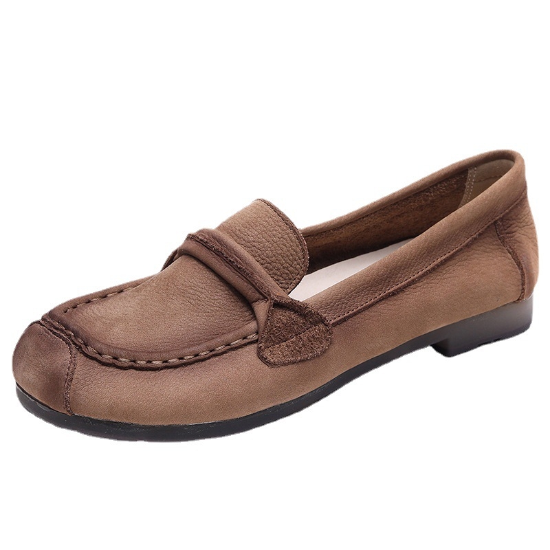 Kožni loafersi s kožnim gornjim dijelom, okrugla špica, graffiti uzorak, potplat od tele tetive, niski ravni potpetica (1-3 cm)
