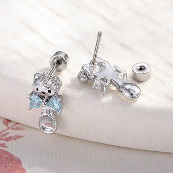 Ausies skrimšļa pirsings loku veidā ar diamanta ielikumu – metāla pirsinga aksesuārs, sieviešu karikatūru stilā