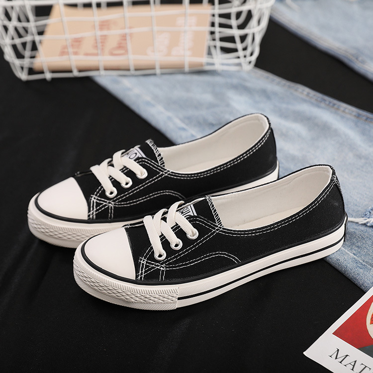 Ženske tenisice od platna, prozračne, vulkanizirana gumena potplata, niski gornji dio, vezanje sprijeda, casual stil