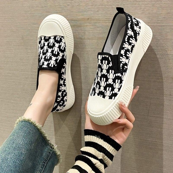 Platnene slip-on tenisice, minimalistički dizajn (Gornji dio: platna; Uložak EVA; Potplat: guma)