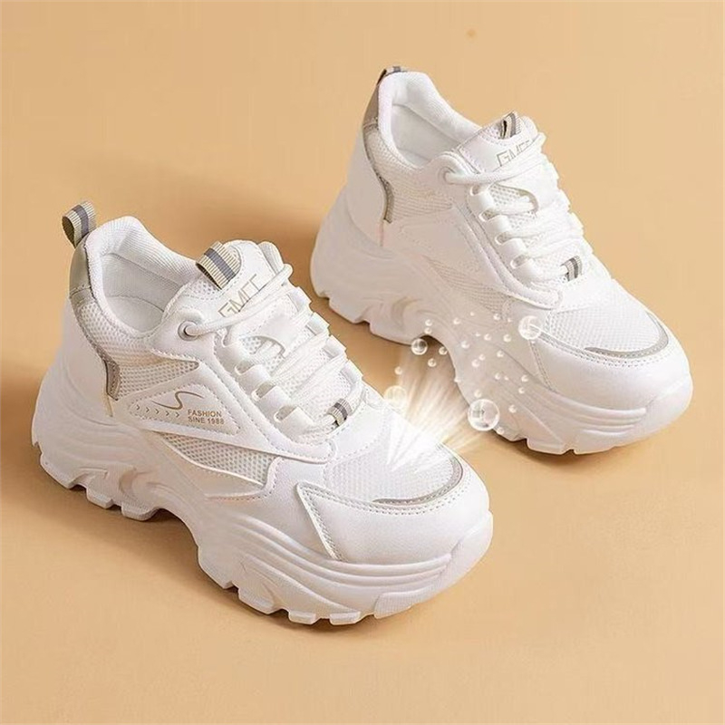 Ženske tenisice dad shoes, prozračni mrežasti gornji dio, okrugli vrh prsta, srednja visina peta 3-5 cm, ulošak od mikrovlaknaste kože, vezanje šnirkama