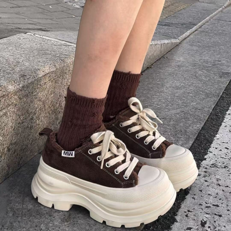 Casual tenisice s platformom, okrugli nos, gornji dio od kože goveda, 6–8 cm visok pet, EVA đon