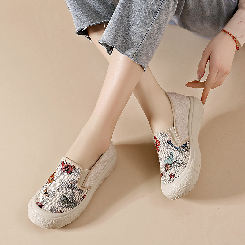 Casual Slip-On tenisice, prozračni poliester gornji dio, PU đon, okrugli vrh, niski gornji dio, 1–3 cm peta
