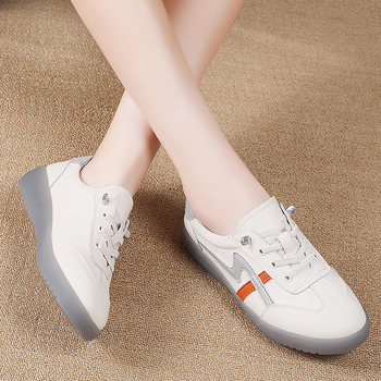 Női slip-on kényelmes cipő, koreai stílus, kerek orr, két réteg marhabőr felsőrész, gumi talp, alacsony boka